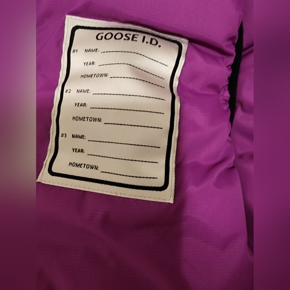 CANADA GOOSE Girls Polar Bear Print Vest - Picture 8 of 10